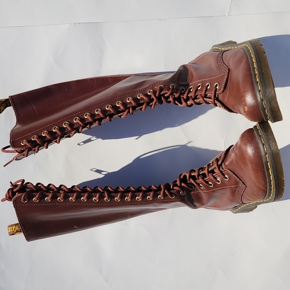 Dr. Martens 1B60 Bex Leather Pisa Lace-Up 20-Eyelet Knee-High Boots Size 8 - Picture 5 of 16